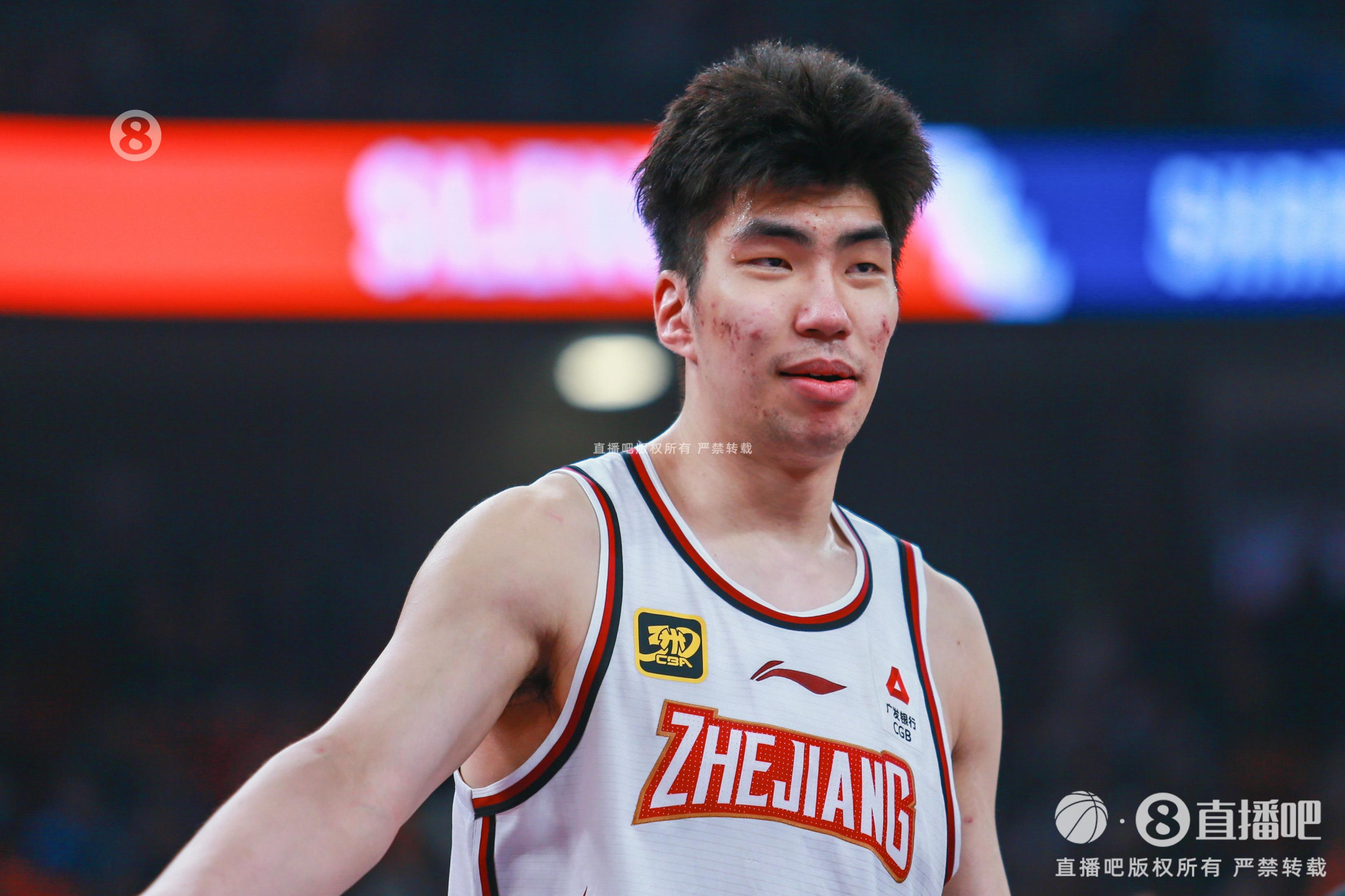 效率極高！余嘉豪8中8貢獻(xiàn)20分7板 罰球5中4